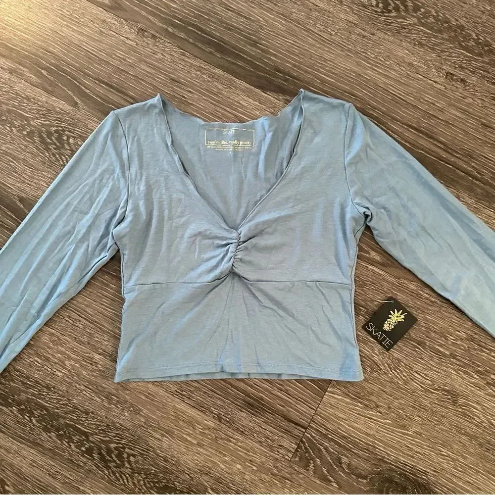 Skatie Long Sleeve Crop Top New
